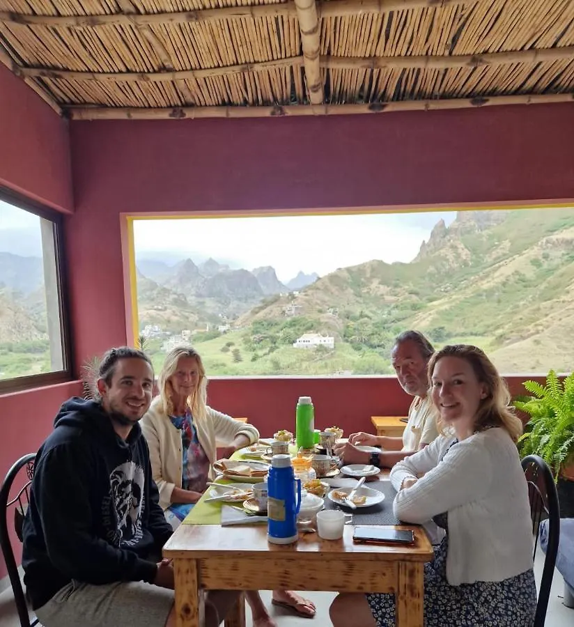 Casa Familiar Por Do Sol Bed & Breakfast Ribeira Grande