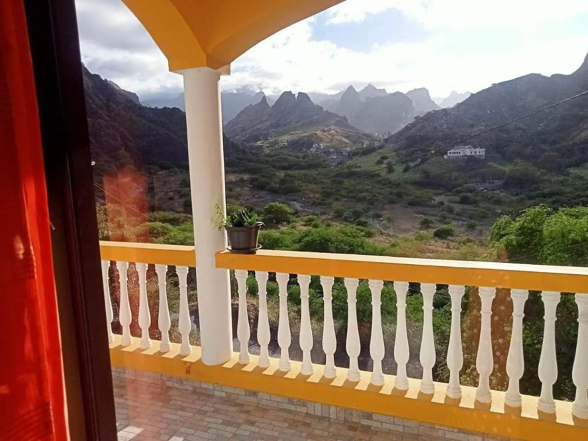 Casa Familiar Por Do Sol Bed & Breakfast Ribeira Grande